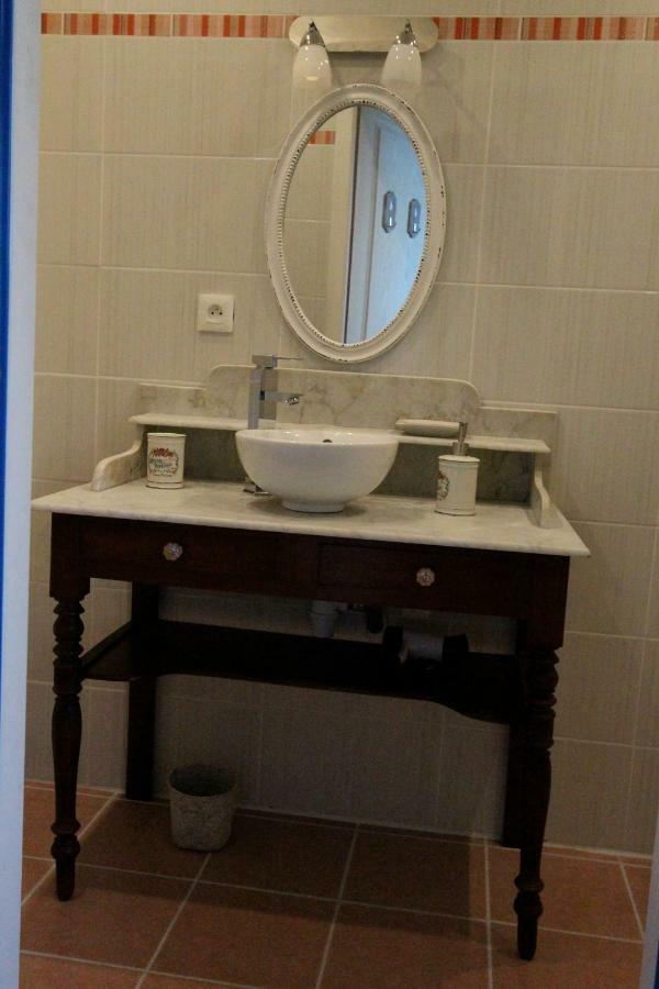 Le Domaine Du Mijarnier Bed and Breakfast Montbeugny Esterno foto