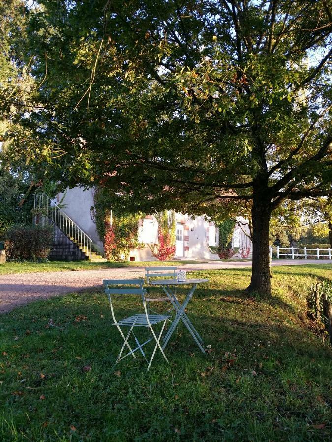 Le Domaine Du Mijarnier Bed and Breakfast Montbeugny Esterno foto