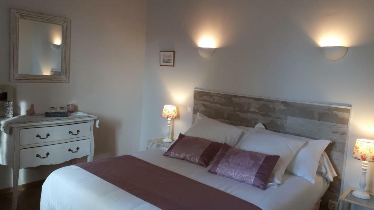 Le Domaine Du Mijarnier Bed and Breakfast Montbeugny Esterno foto