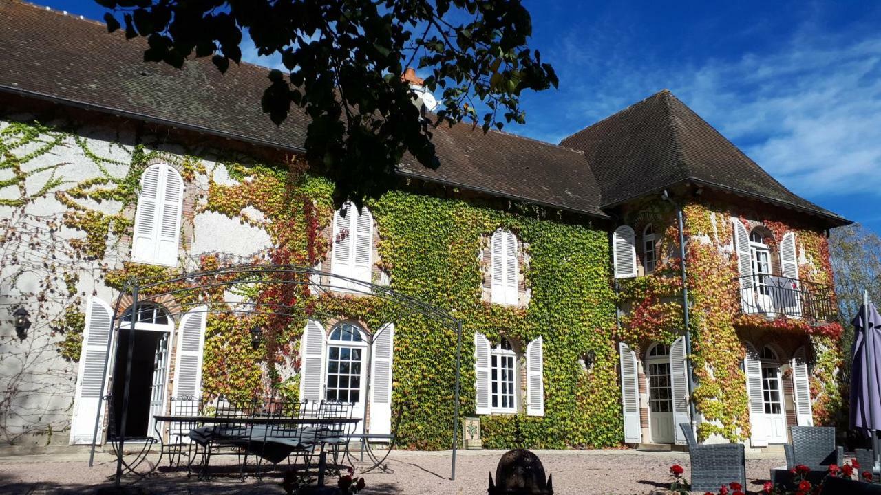 Le Domaine Du Mijarnier Bed and Breakfast Montbeugny Esterno foto